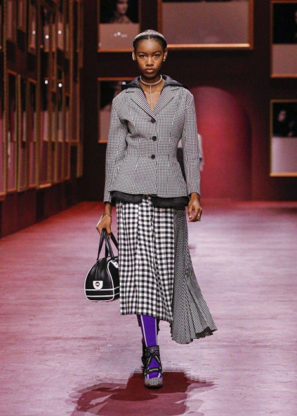 Костюмная шерсть BALENCIAGA